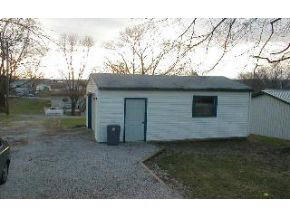905 Lafayette Ave, Oolitic, IN 47451 photo 3