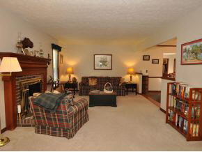 3627 S Bluebird Ct, Bloomington, IN 47401 photo 2