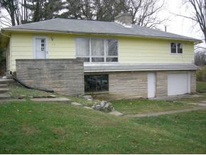 4112 E Deckard Dr, Bloomington, IN 47408 photo 1
