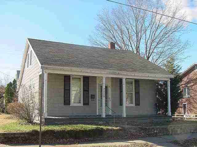 829 Barnett, Vincennes, IN 47591 photo 1