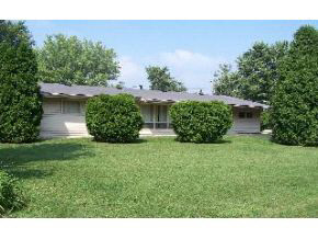 4353 Deckard Dr E, Bloomington, IN 47408 photo 1