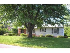1805 Southdowns Dr E, Bloomington, IN 47401 photo 1