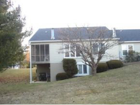 678 E Heather Dr, Bloomington, IN 47401 photo 3