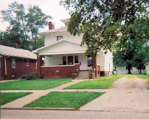 411 E Walnut, Robinson, IL 62454 photo 1