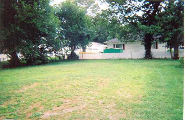 411 E Walnut, Robinson, IL 62454 photo 2