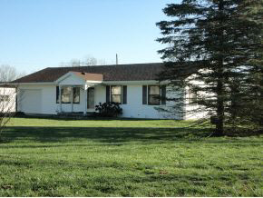 7515 W Eller Rd, Bloomington, IN 47403 photo 2