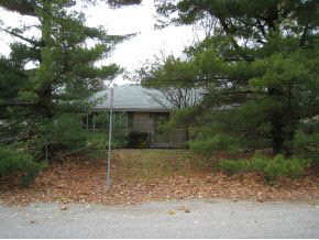 824 S Eastside Dr, Bloomington, IN 47401 photo 2