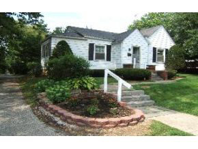 819 E Maxwell Ln, Bloomington, IN 47401 photo 1