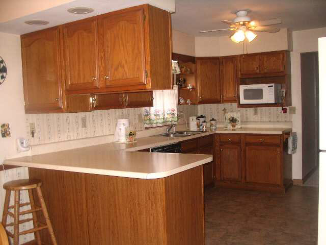 4137 E Ridgeview Blvd, Vincennes, IN 47591 photo 2