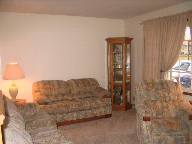4137 E Ridgeview Blvd, Vincennes, IN 47591 photo 3