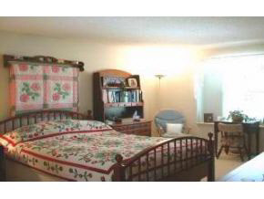906 Carleton Ct, Bloomington, IN 47401 photo 9