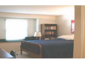906 Carleton Ct, Bloomington, IN 47401 photo 6
