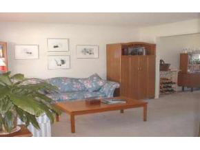 906 Carleton Ct, Bloomington, IN 47401 photo 2