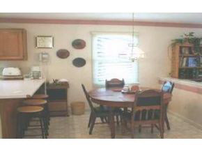 906 Carleton Ct, Bloomington, IN 47401 photo 5