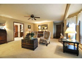 4615 W Harvest Ln, Bloomington, IN 47404 photo 2