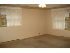 1317 E Davis St, Bloomington, IN 47401 photo 6