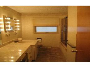 1317 E Davis St, Bloomington, IN 47401 photo 7