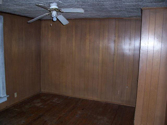 106 E Broadway St, Decker, IN 47524 photo 7