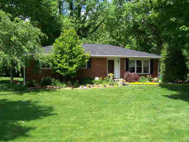 2244 E Apache Ln, Vincennes, IN 47591 photo 1