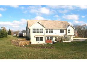 2011 Brookfield Ct, Bloomington, IN 47404 photo 2
