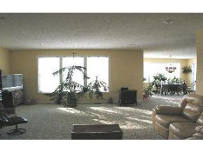 2011 Brookfield Ct, Bloomington, IN 47404 photo 4