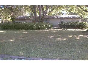917 Manor Rd S, Bloomington, IN 47401 photo 2