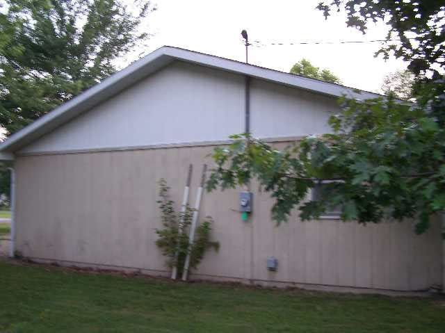 7876 E Persimmon Ln, Robinson, IL 62454 photo 3