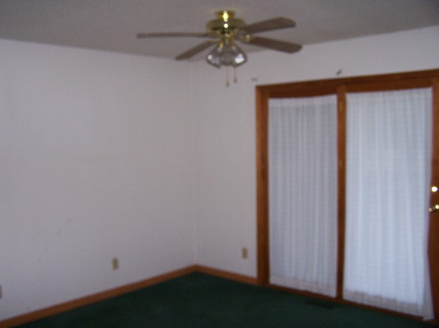 7876 E Persimmon Ln, Robinson, IL 62454 photo 7