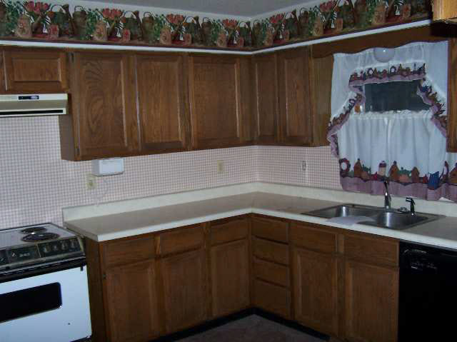 7876 E Persimmon Ln, Robinson, IL 62454 photo 4