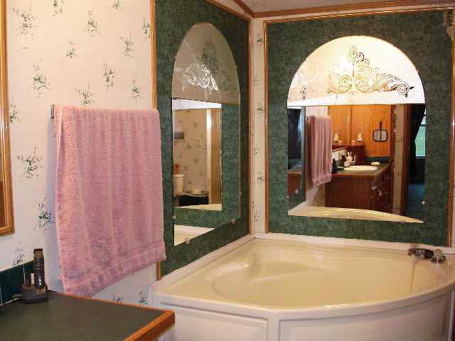 802 E Center St, Hazleton, IN 47640 photo 5
