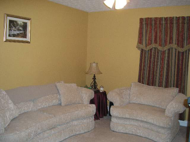 790 S Robinson Rd, Vincennes, IN 47591 photo 5