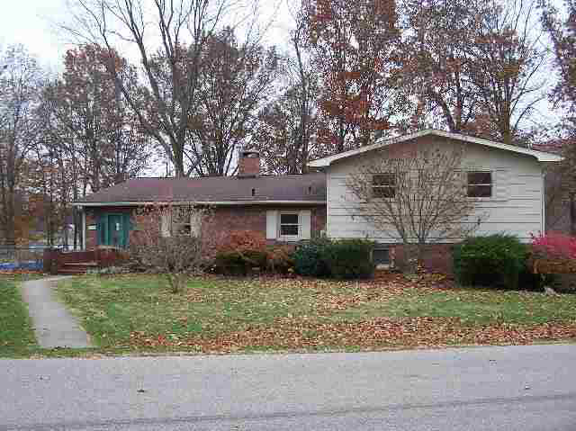 2246 N Lakeview Dr, Sullivan, IN 47882 photo 1