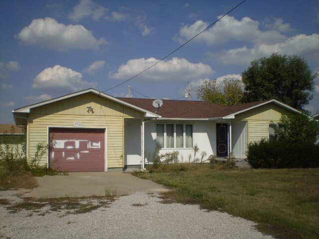 8750 1050th Ave, Robinson, IL 62454 photo 1