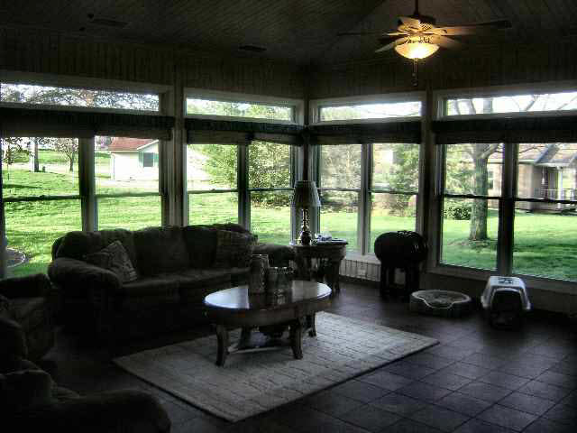 2105 Montclair Ave, Vincennes, IN 47591 photo 9