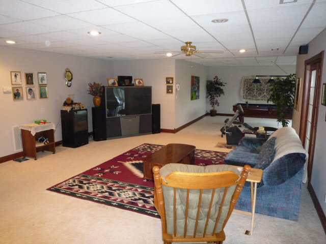 117 Lakewood Dr, Vincennes, IN 47591 photo 8