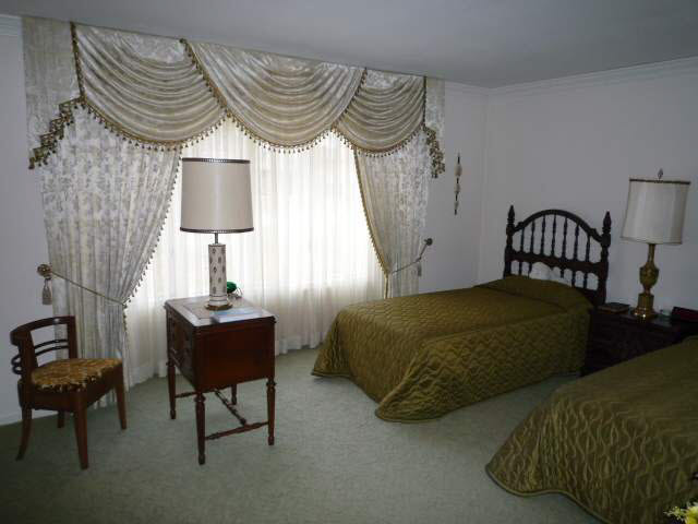 1614 Montclair Dr, Vincennes, IN 47591 photo 6