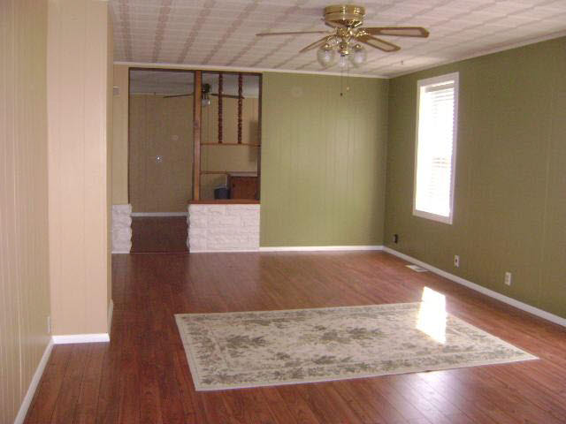 103 E Reel Ave, Vincennes, IN 47591 photo 3