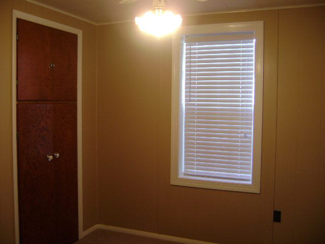 103 E Reel Ave, Vincennes, IN 47591 photo 7