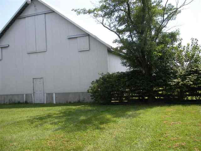 3303 W Bulldog Rd, Vincennes, IN 47591 photo 8