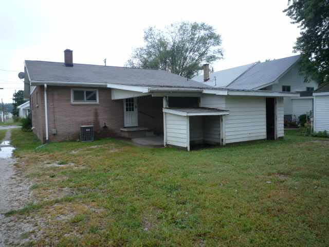 1208 Nicholas St, Vincennes, IN 47591 photo 9
