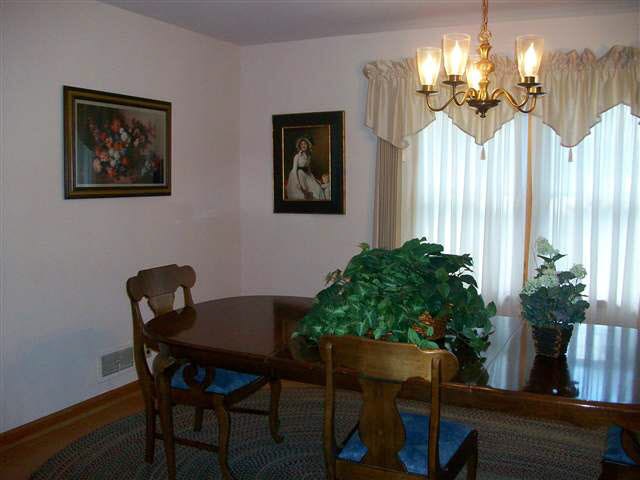 1601 Old Orchard Rd, Vincennes, IN 47591 photo 6