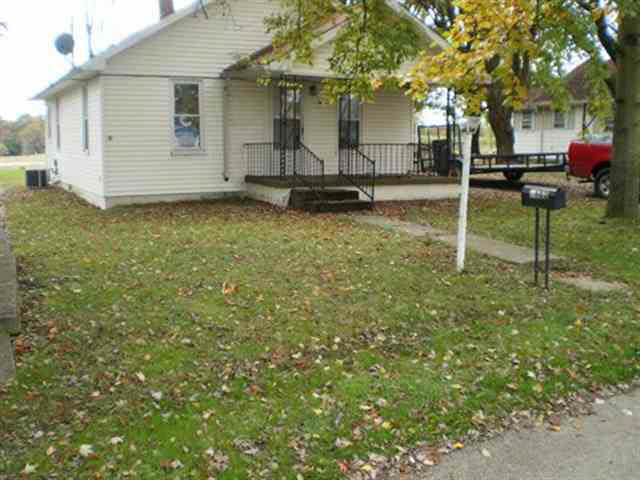 1682 E Arthur Burns Rd, Winslow, IN 47598 photo 1
