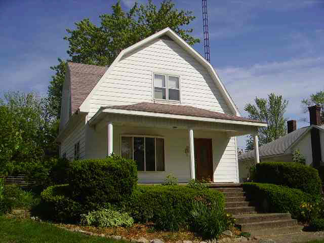 303 E 2nd, Bicknell, IN 47512 photo 1