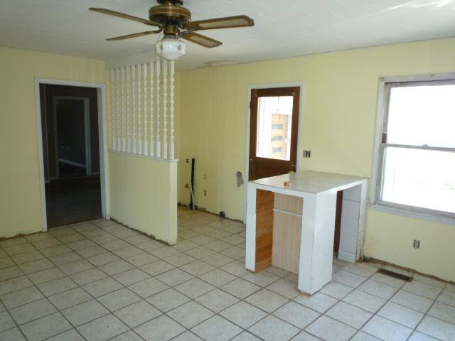 1152 State St, Vincennes, IN 47591 photo 6