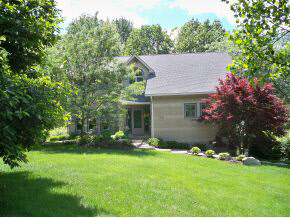 1616 Treadwell Ln, Bloomington, IN 47408 photo 1