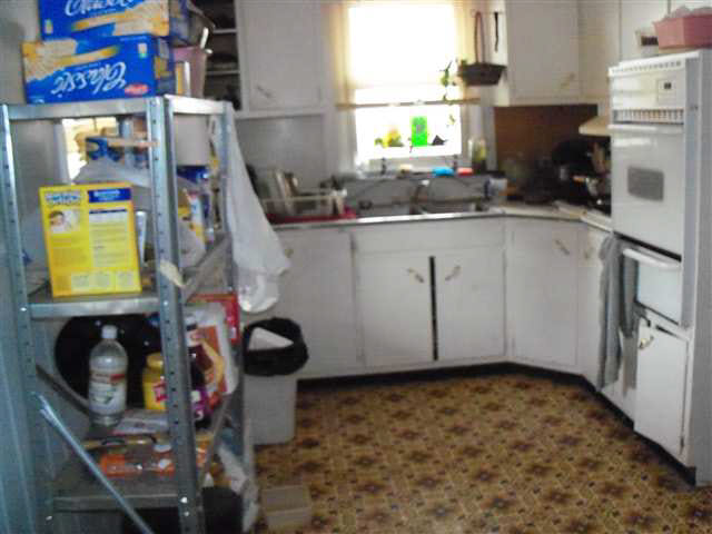 402 E 8th St, Bicknell, IN 47512 photo 2