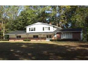 4935 Ridgewood Dr E, Bloomington, IN 47401 photo 1
