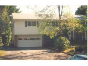 4418 Blackstone Ct, Bloomington, IN 47408 photo 1