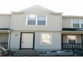 404 Varsity Ln, Bloomington, IN 47408 photo 1