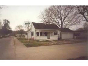 278 E Wayne St, Spencer, IN 47460 photo 1